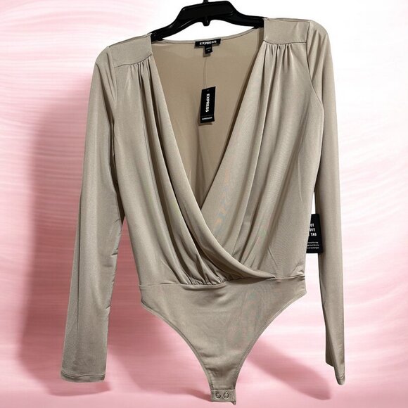Express Tops - Express V-Neck Long Sleeve Bodysuit & Square Cropped Cami